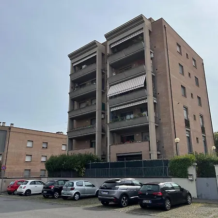 Lovely Apartment Parma